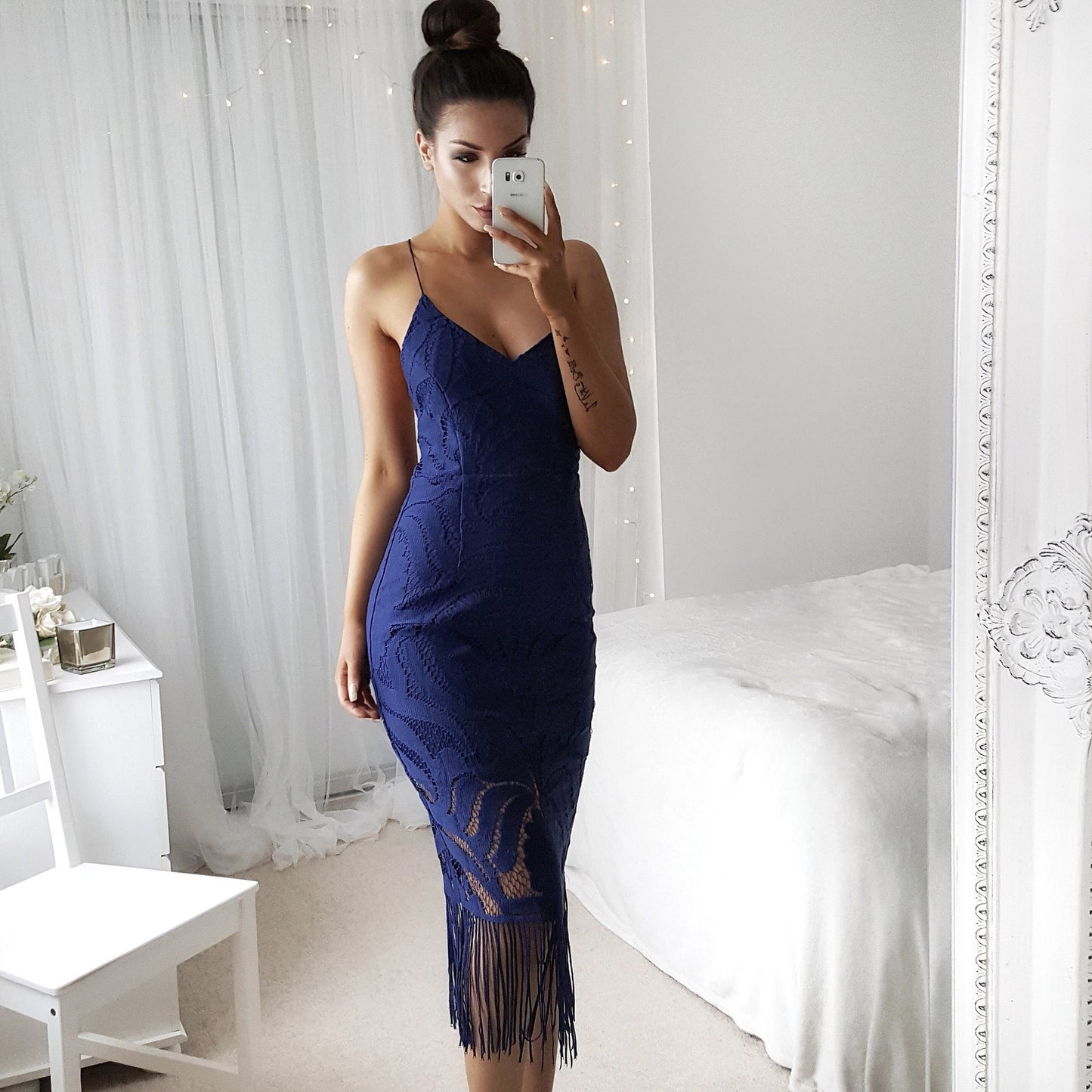 Women's fringed lace dress