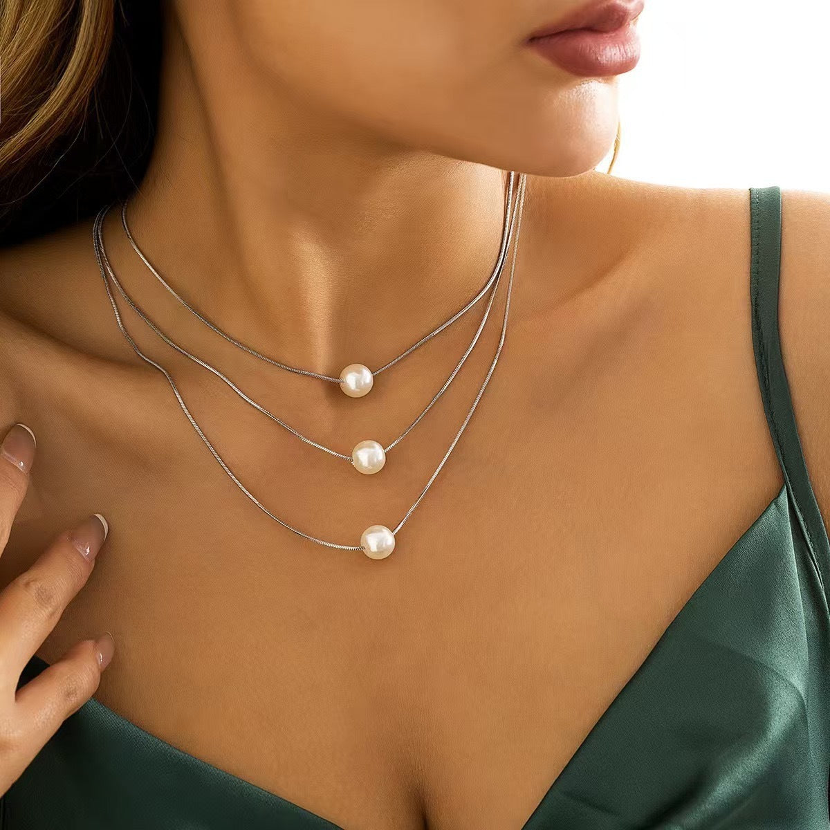 Twin Women's French European And American Pearls Necklace